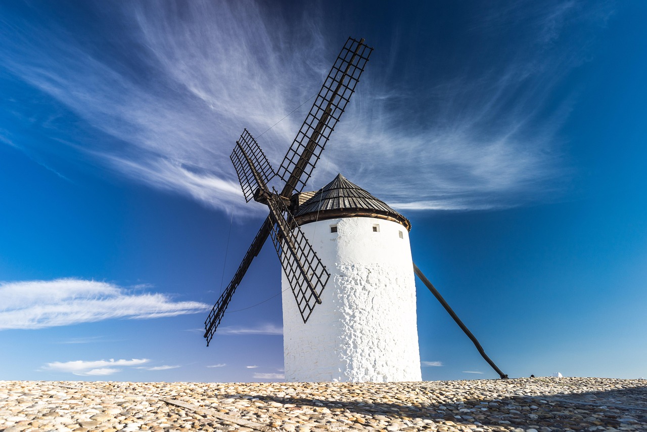 Addressing Common Misconceptions About Green Energy Solutions